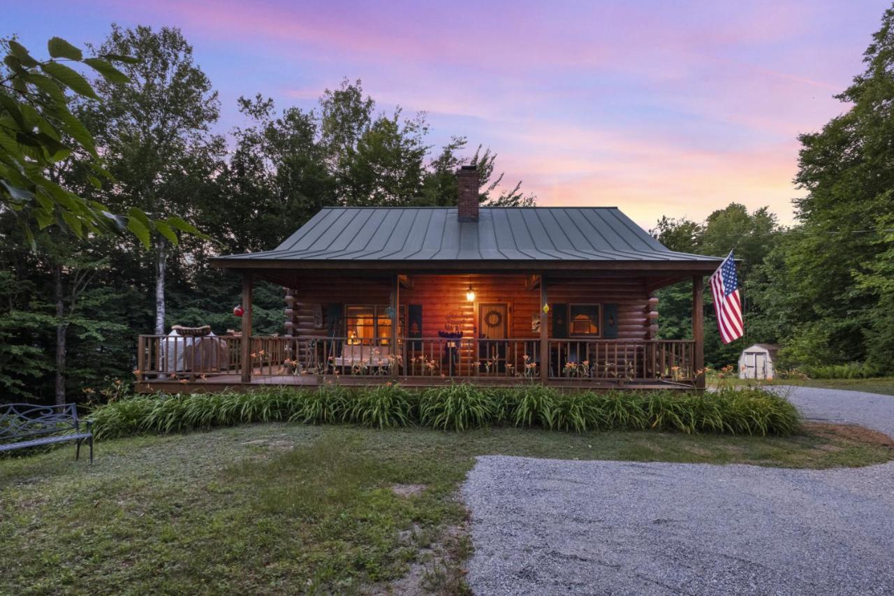 Villa Lakefront Log Cabin On 2 Acres Washington Exterior foto