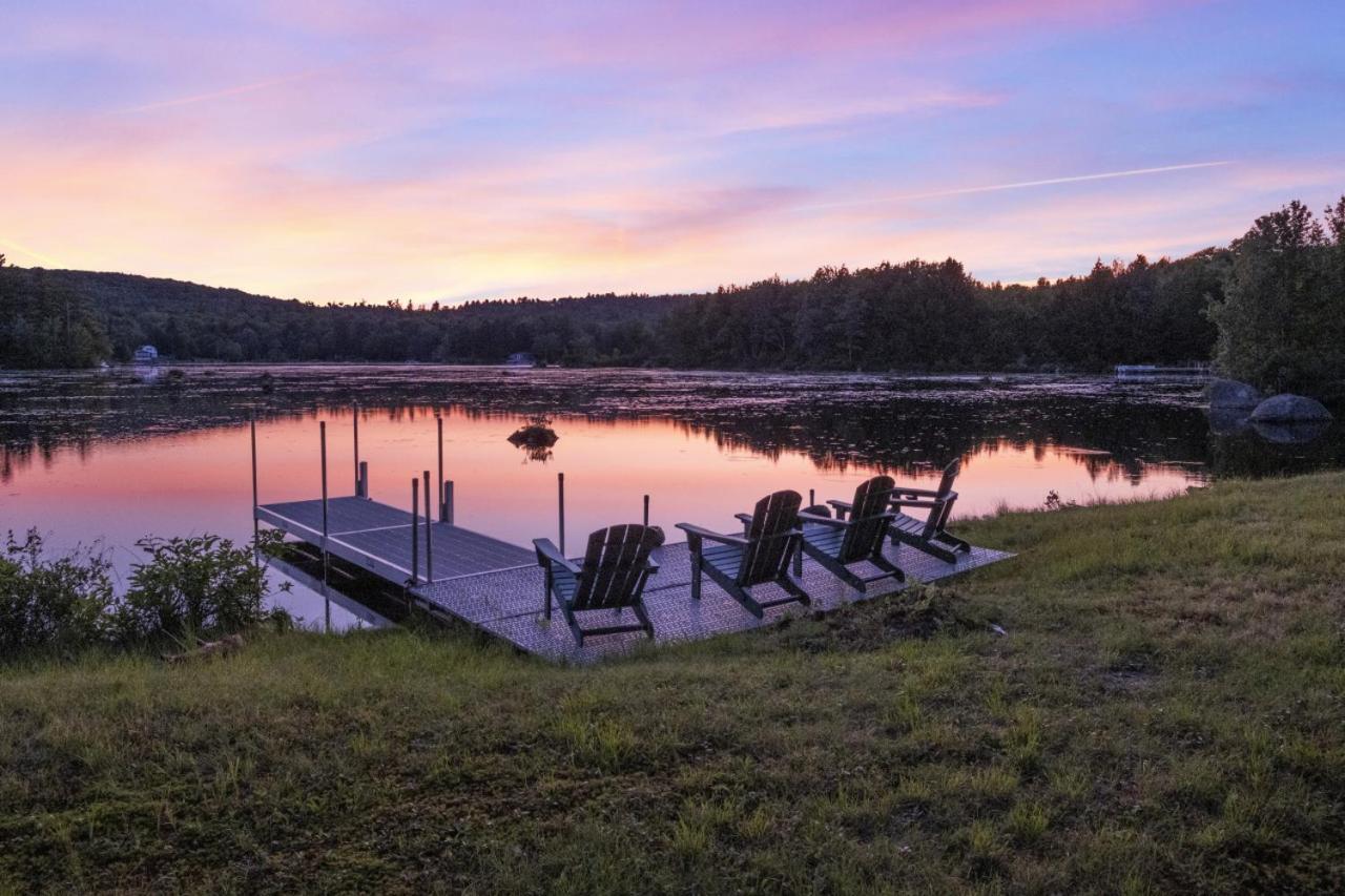 Villa Lakefront Log Cabin On 2 Acres Washington Exterior foto